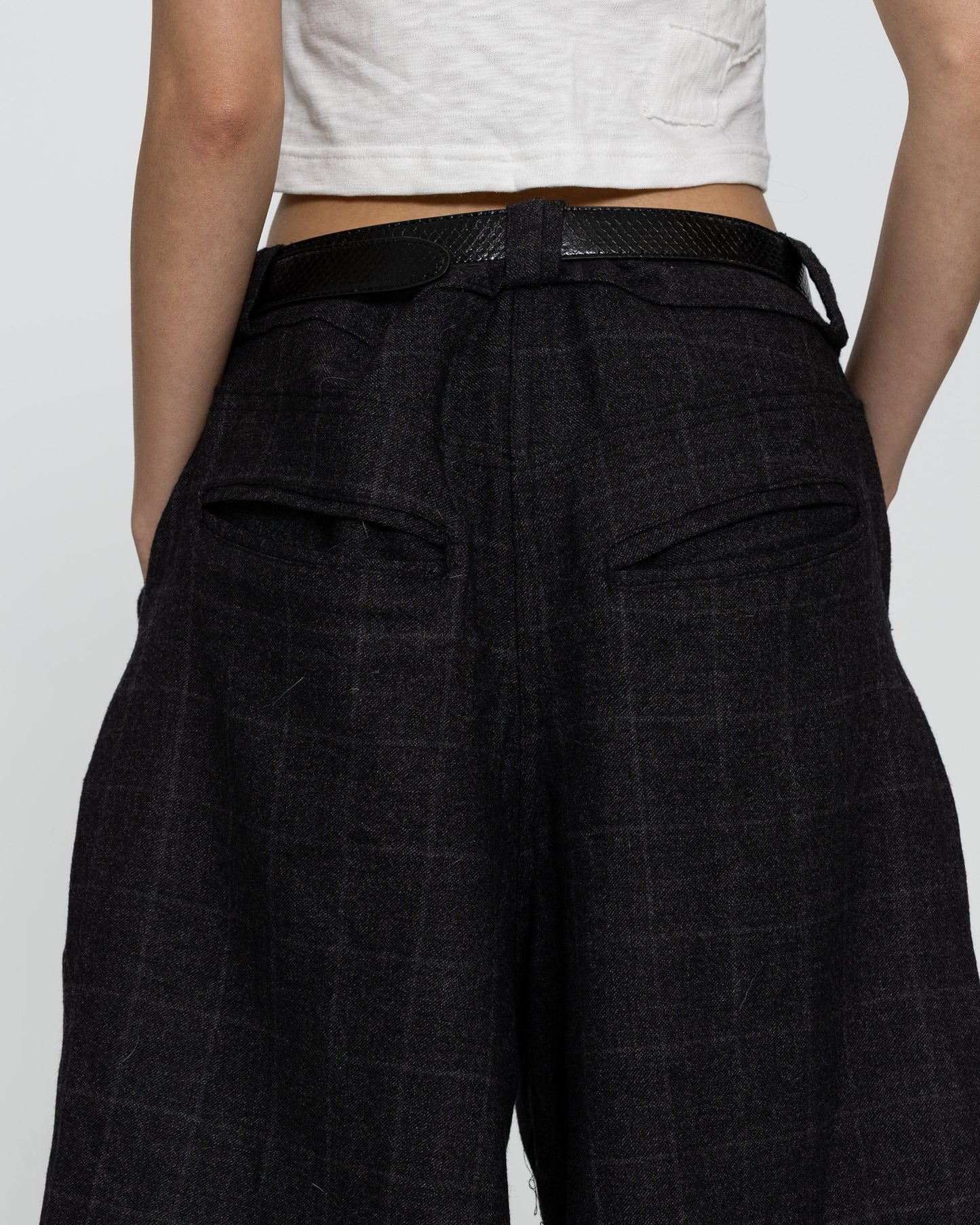PLAID PLEATED SHORT