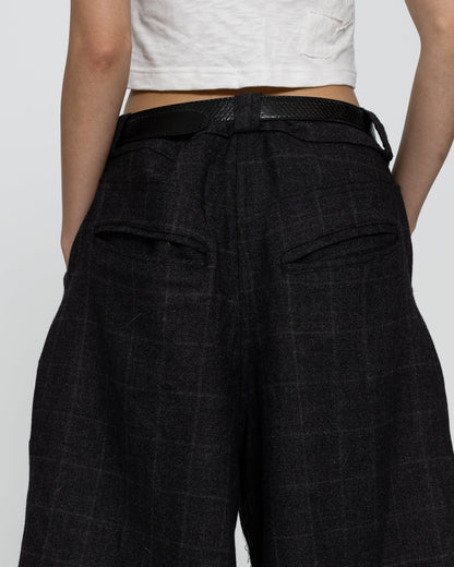 PLAID PLEATED SHORT